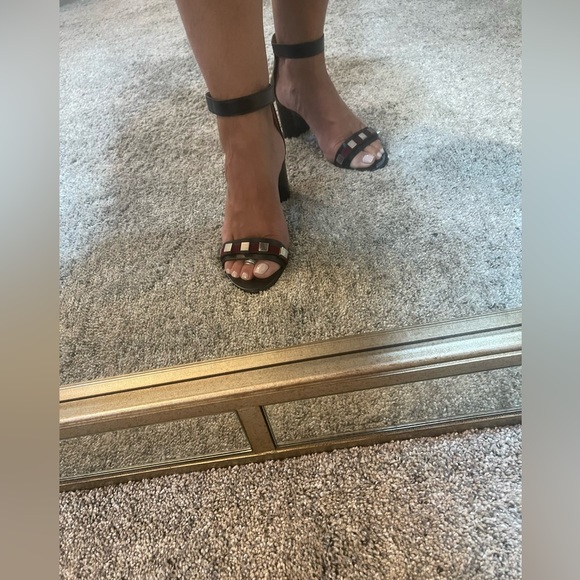 Stuart Weitzman Size 9 Black ankle strap sandal - Picture 6 of 8